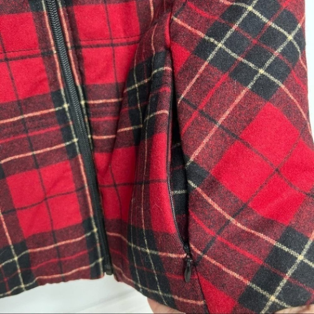 Pendleton Petites Red Wool Plaid Reversible Vest - Picture 6 of 12